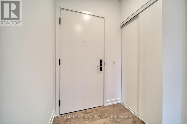 Photo - 270 Dufferin St Unité 416