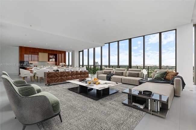 Building Photo - 2678 Tigertail Ave Unit PH1