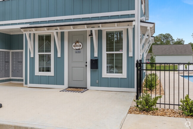 Stone Ridge Cottages - Office Entrance