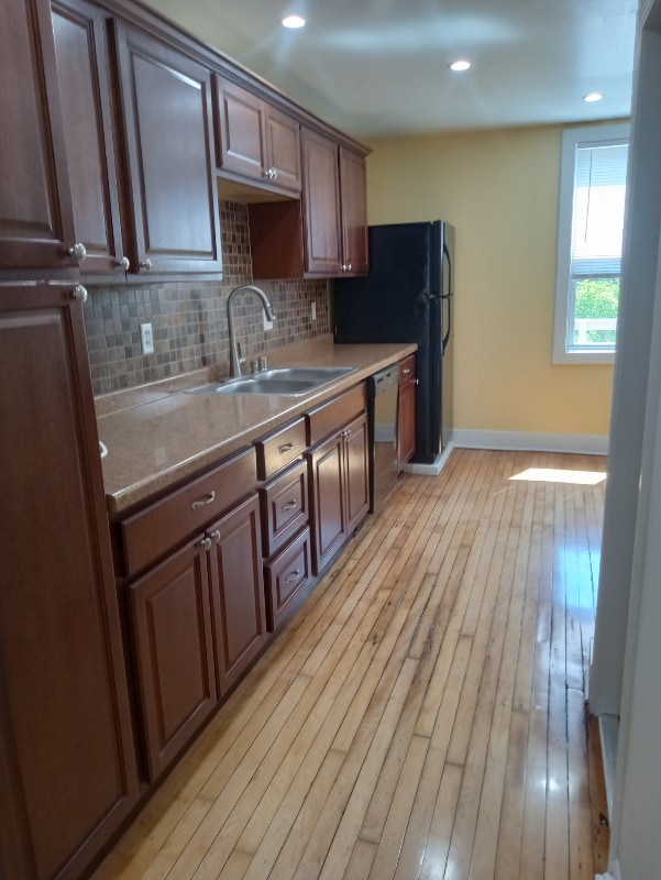 Photo - 1870 N Warren Ave