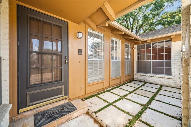 Photo - 5423 Bent Bough Ln