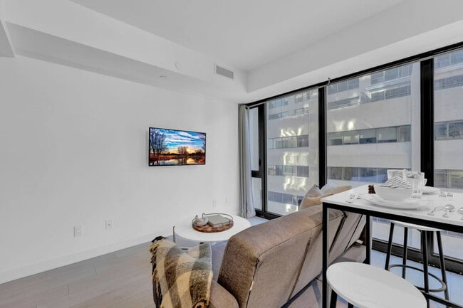 Photo - 170 Cumberland St Unité SI ID1388910P