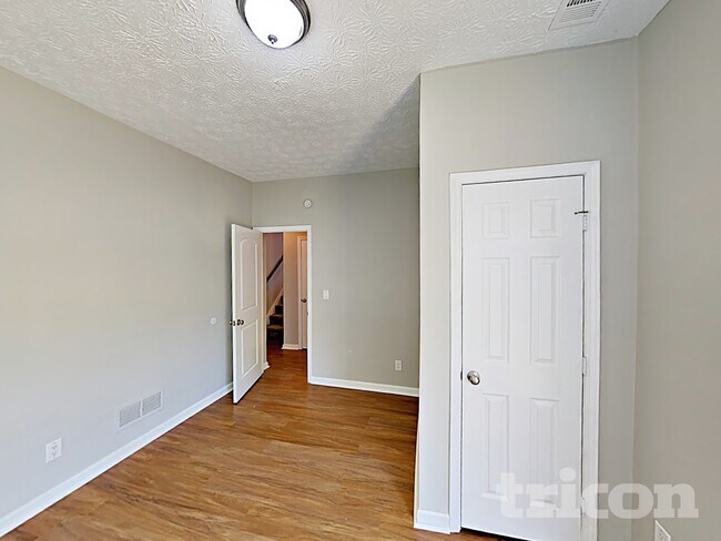 12310 Riviera Dr