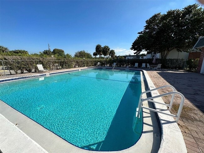 Building Photo - 6505 Winfield Blvd Unit B-3