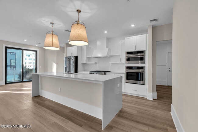 Photo - 215 2nd Ave Unidad 102