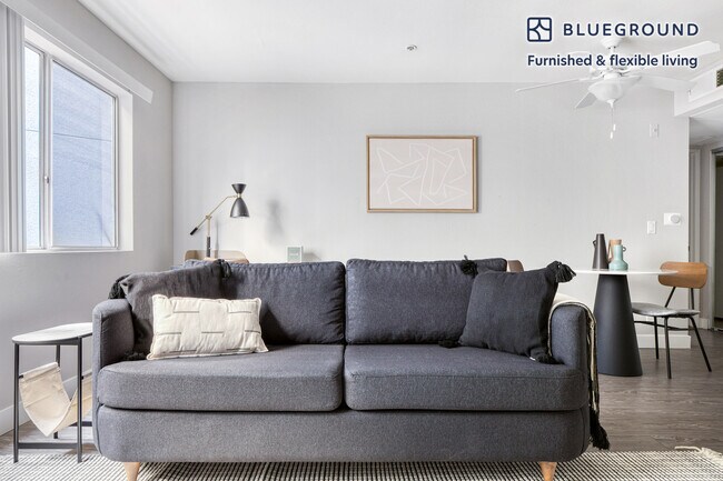 Photo - 737 S Kingsley Dr Unit FL2-ID588