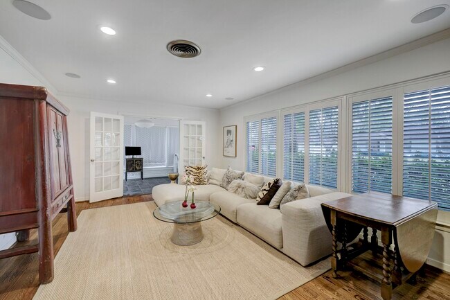 Photo - 3422 Norris Dr