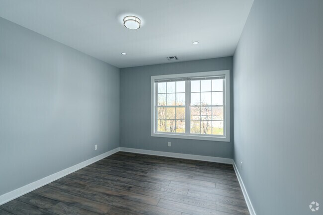 2BR, 2BA - 1101SF - Primary Bedroom