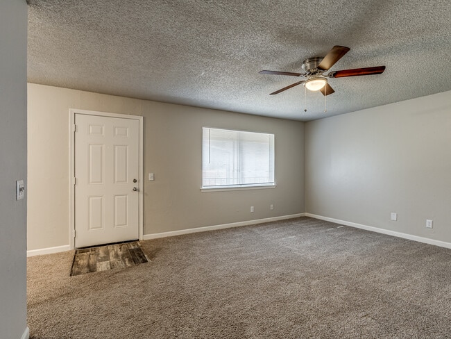 The Ridge - Living Room