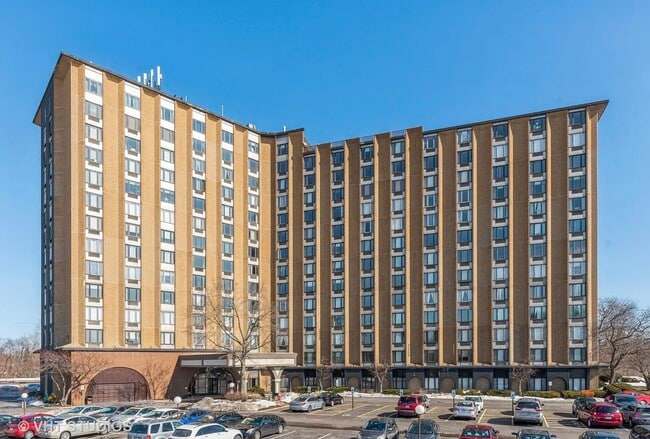 Building Photo - 1 Renaissance Pl Unit 808