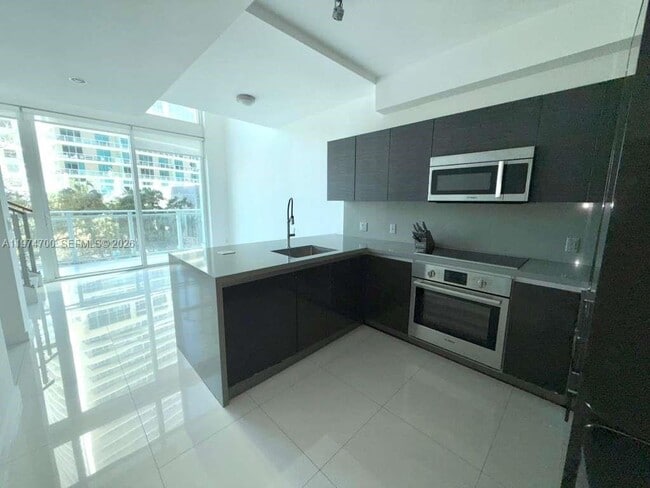 Photo - 1080 Brickell Ave Unidad 303