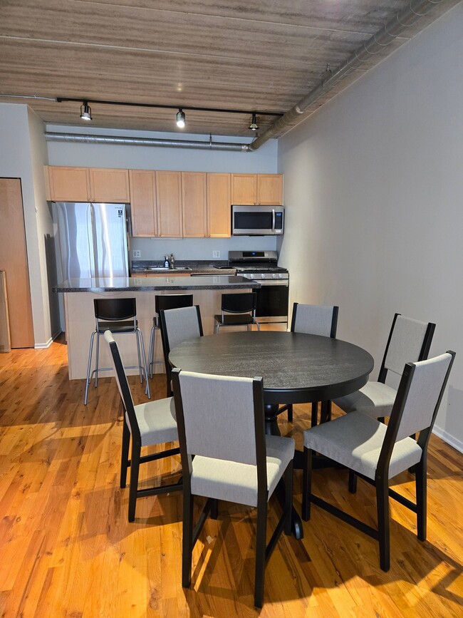 Photo - 1430 S Michigan Ave Unit 206
