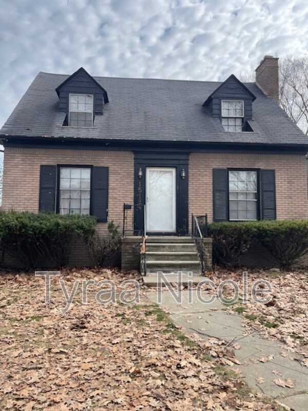 Photo - 15124 Greenview Rd House