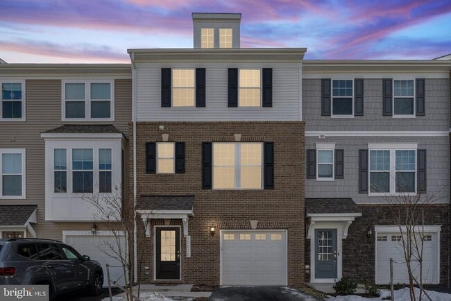 10510 Hinton Wy