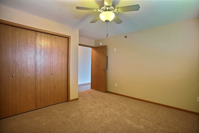 One Bedroom - Wolf Creek Apartments