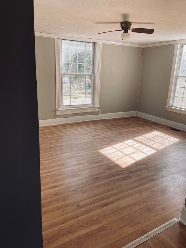 Photo - 3 Bedroom and 1 bath