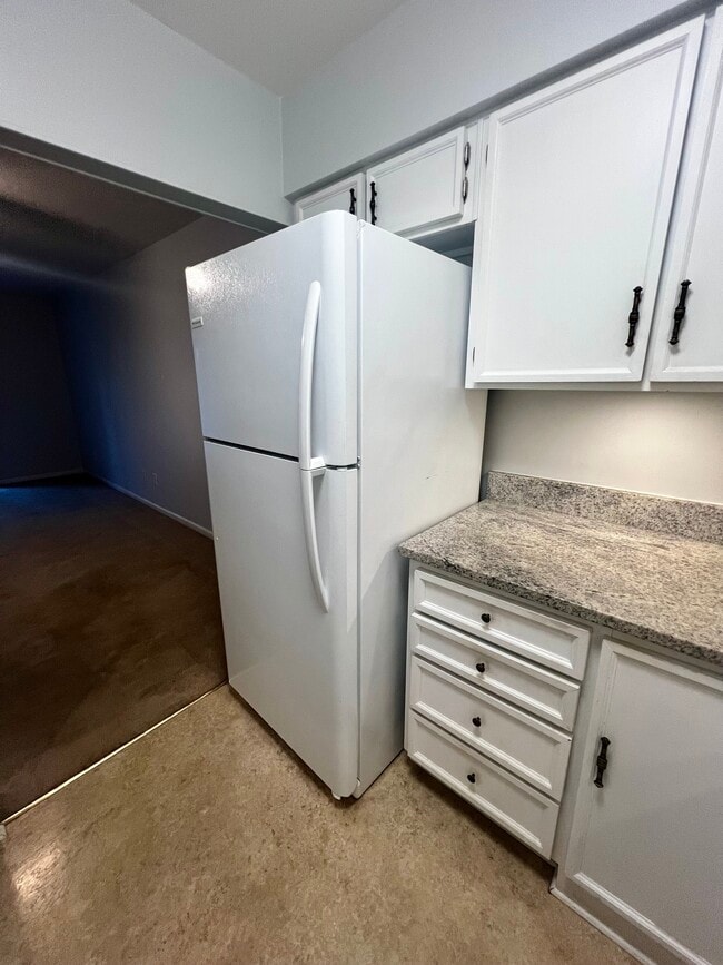 Photo - 301 Harbor Heights Dr