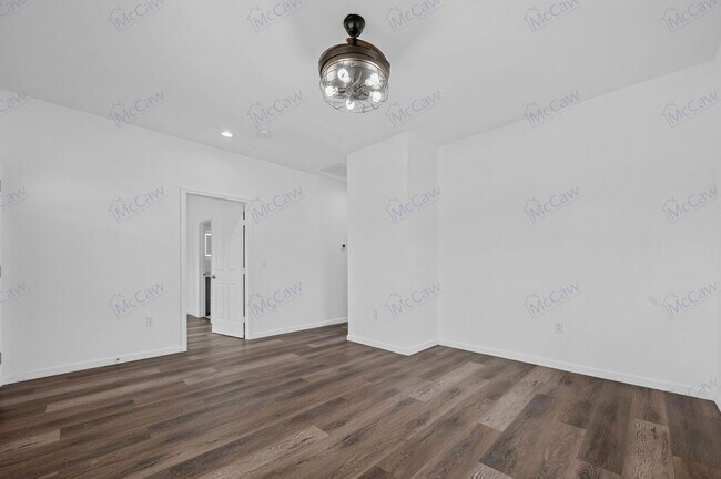 Photo - 924 E Hattie St