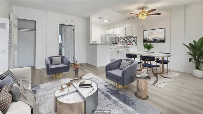 Photo - 1803 W Sumac Ln Unit E