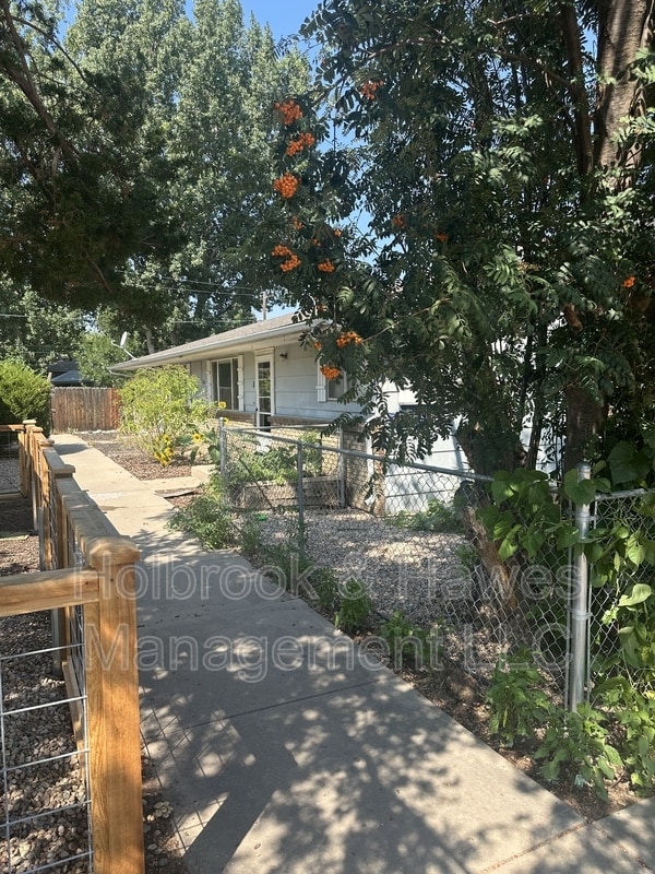 Photo - 601 N Bryan Ave