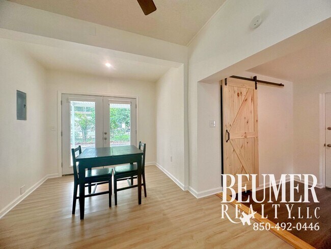 Photo - Charming Updated 2br/1ba Mid-Century Cottage