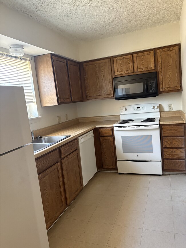 Photo - 1672 Brightside Dr