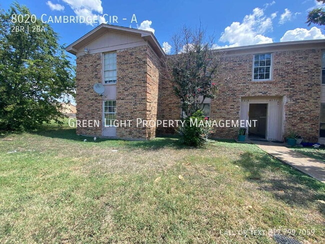 Building Photo - 8020 Cambridge Cir