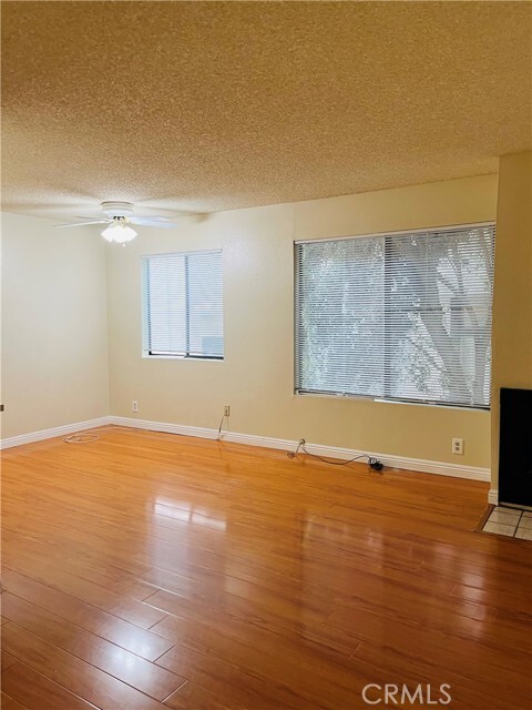 Photo - 13406 Moorpark St Apartment Unit 103