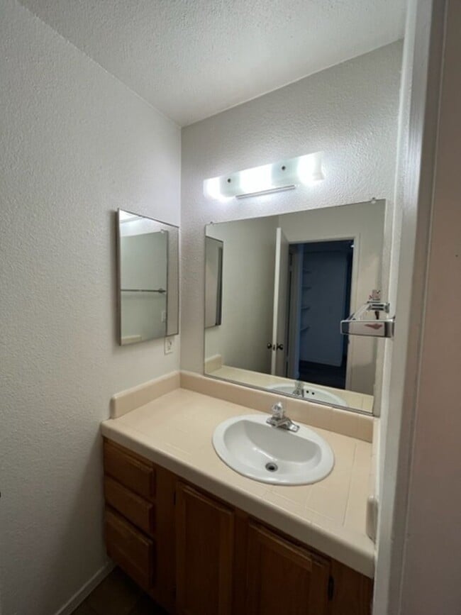 Photo - 45 Stenner St