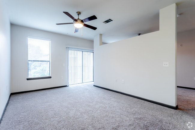 1HAB, 1BA - 708 ft² - A2 - The Link at Plano