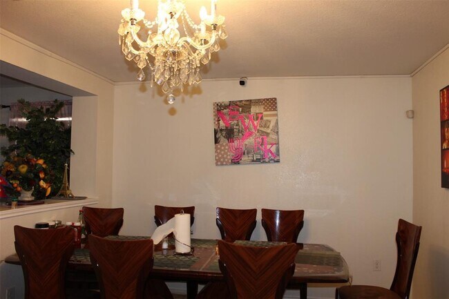 Photo - 11052 Kirkoswald Rd