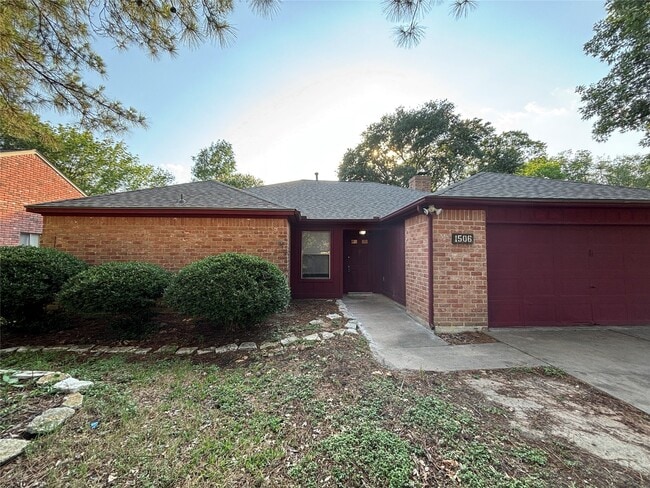 Photo - 1506 Park Maple Dr