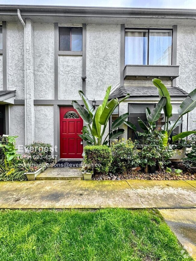 Building Photo - Lovely 2-Bedroom Condo Near the Bay / Pet-... Unit 37