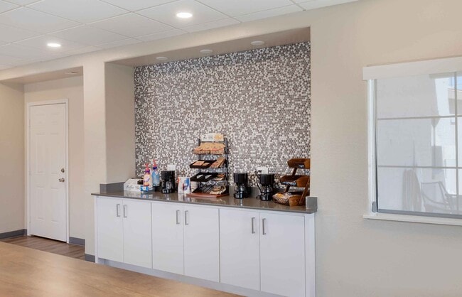 Furnished Studio-Baytown