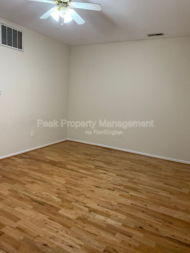 Photo - 1110 W Main St Unidad 4
