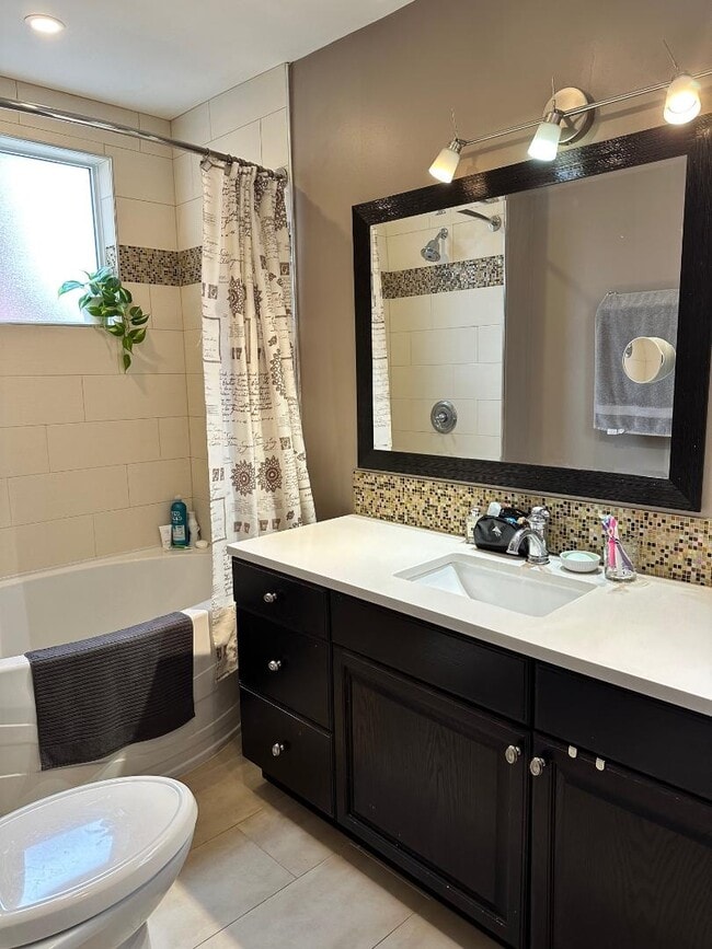 Photo - 59 Lees Av Unit Fully Furnished