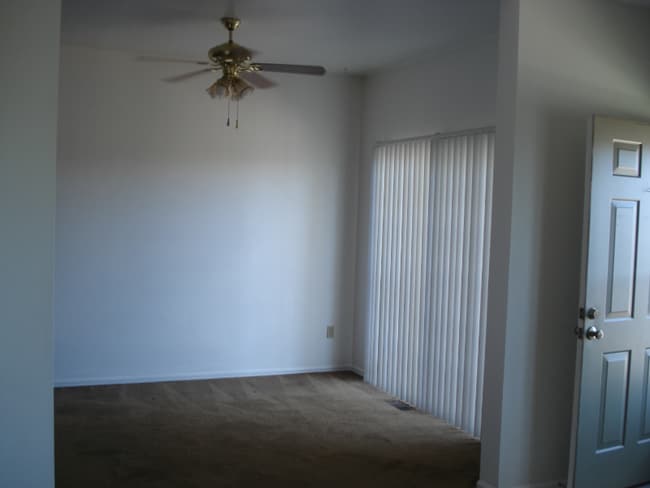 Photo - 744 Crown Point Dr