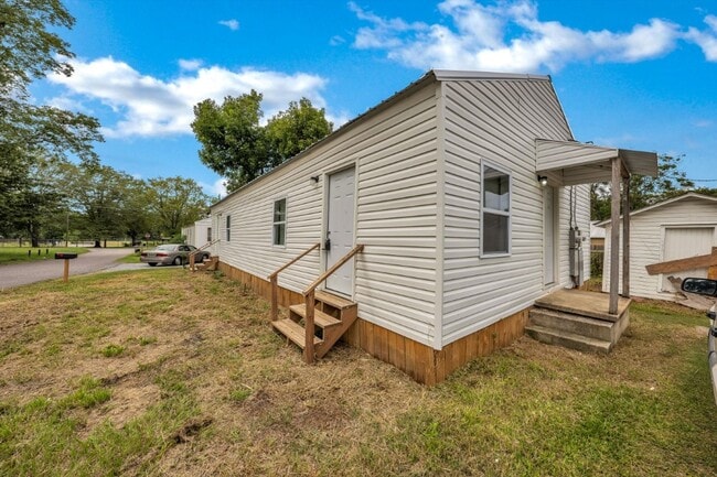 Photo - Move in Before the Holidays! Cozy Childers...