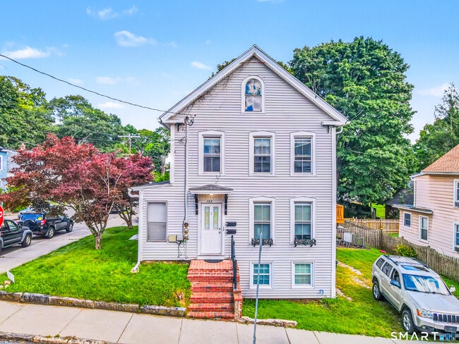 Photo - 185 Walnut St