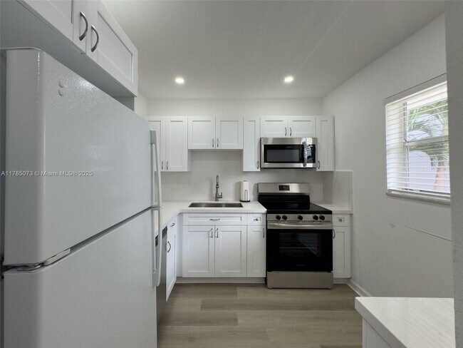 Photo - 100 Edgewater Dr Unit 205