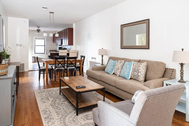 Photo - 628 W Schubert Ave Unit ID1360119P