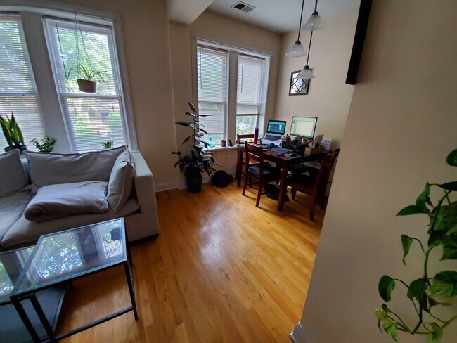 Photo - 6812 N Wayne Ave Unit 2B