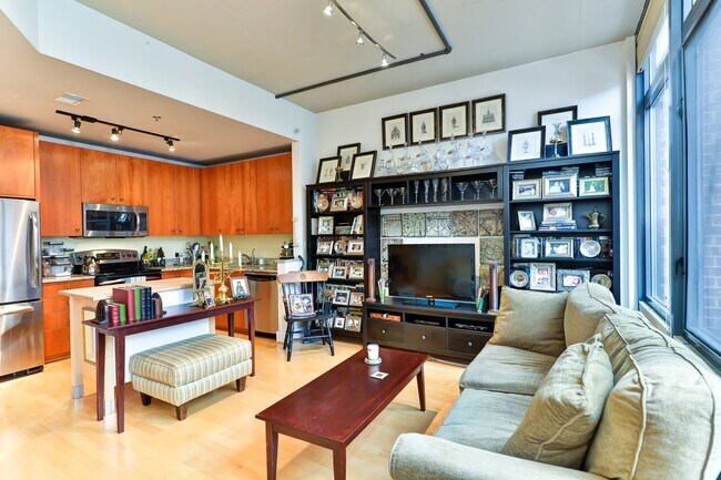 Photo - Gorgeous Light Filled 1Br Blocks to King St Metro