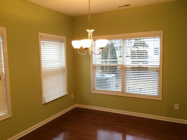 Photo - Pre-leasing for May 2026!