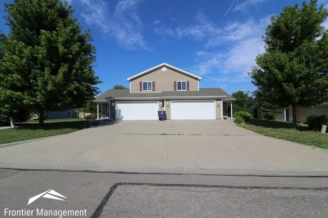 Photo - Gorgeous Duplex with Amazing View Off of Scenic Drive!