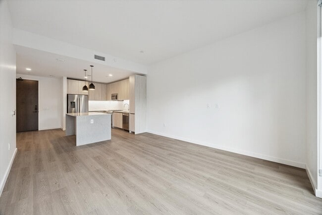 Photo - 1 Riva Row Unit 406