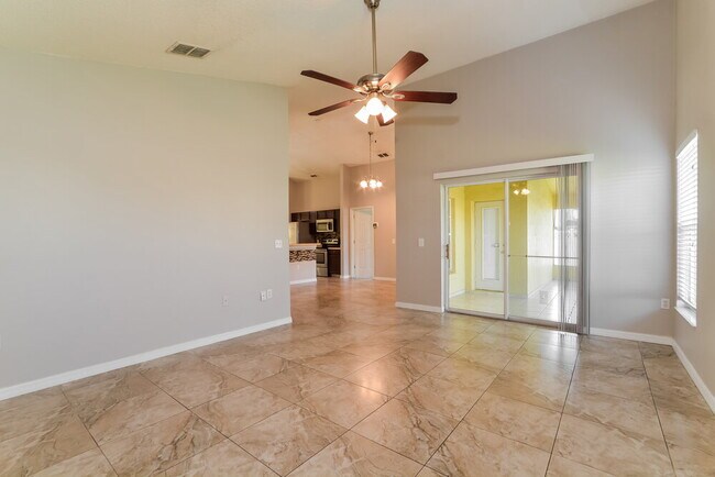 Photo - 458 Tamarind Parke Ln