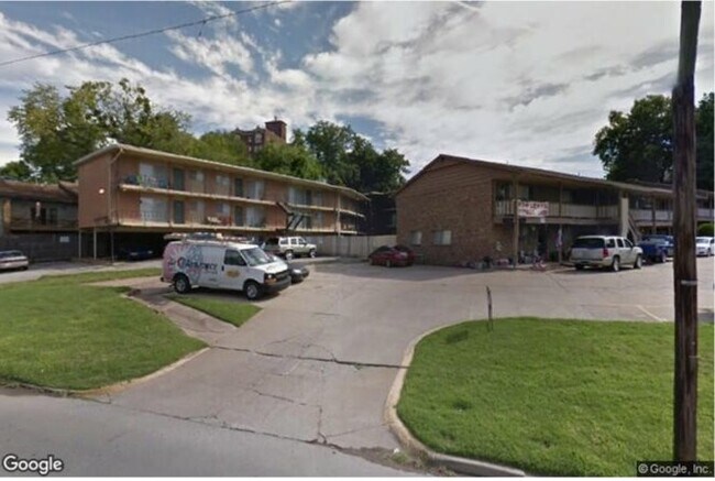 1611 Riverside Dr Unit 21