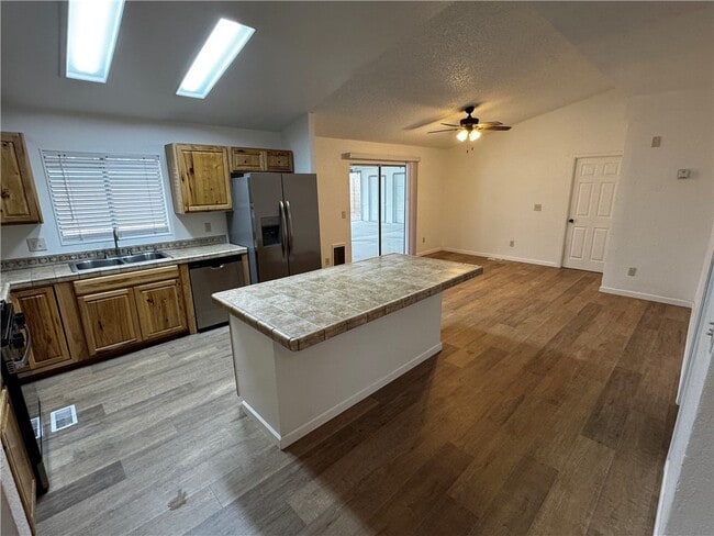 Photo - 1103 Copper Dr