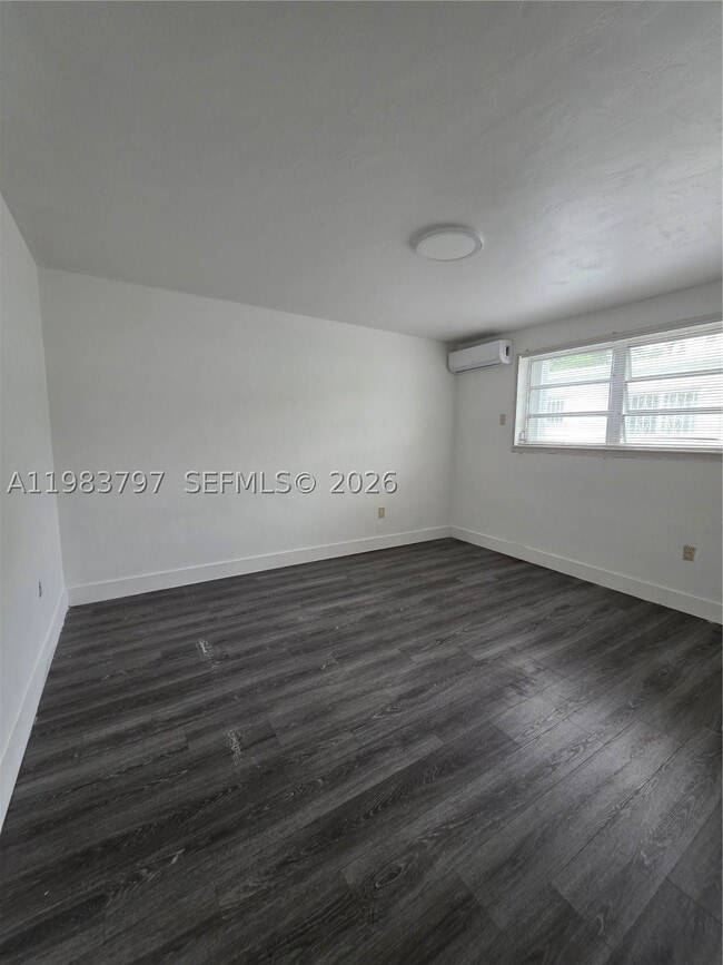 53 Esplanade B Espl Unit B